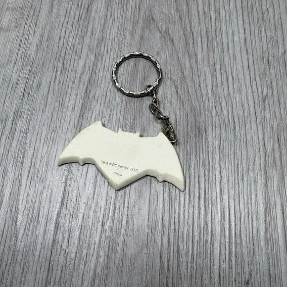 DC Comics BATMAN Finders Keyper Statue ~ Loot Crate DX Exclusive Edition - Picture 10 of 16